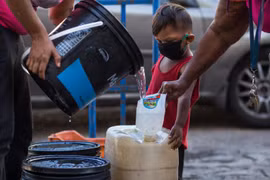Nguồn viện trợ sẽ giúp UNICEF đối phó với cuộc khủng hoảng cũng như bảo vệ trẻ em khỏi những tác động của COVID-19. (Nguồn: AFP)