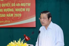 Ông Phan Đình Trạc, Bí thư Trung ương Đảng, Trưởng Ban Nội Chính trung ương, Trưởng Ban Chỉ đạo phát biểu khai mạc hội thảo. (Ảnh: Phương Hoa/TTXVN)