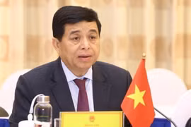 Ủy viên Trung ương Đảng, Bộ trưởng Bộ Kế hoạch và Đầu tư Việt Nam Nguyễn Chí Dũng phát biểu. (Ảnh: Minh Quyết/TTXVN)