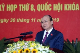 Thủ tướng Nguyễn Xuân Phúc phát biểu tại buổi tiếp xúc. (Ảnh: Thống Nhất/TTXVN)