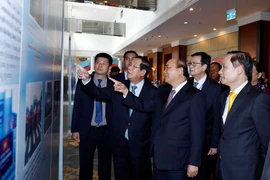 Sáng 5/10, tại Hà Nội, Thủ tướng Nguyễn Xuân Phúc và Thủ tướng Vương quốc Campuchia Samdech Techo Hun Sen dự Hội nghị tổng kết công tác phân giới cắm mốc biên giới trên đất liền Việt Nam- Campuchia giai đoạn 2006-2019. (Ảnh: Thống Nhất/TTXVN)