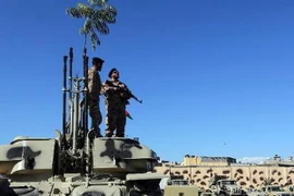 Các nhóm vũ trang tại Libya rút khỏi thủ đô Tripoli 