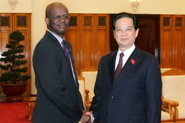 Bộ trưởng Ngoại giao Saint Kitts and Nevis thăm Việt Nam