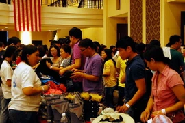 Hội chợ từ thiện quốc tế của Câu lạc bộ Phu nhân Lãnh sự