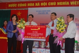 VietinBank bàn giao 350 căn nhà và 17 cầu nông thôn 