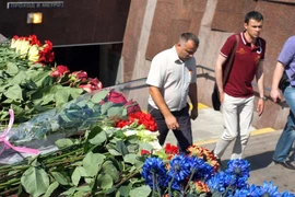 Moskva để tang các nạn nhân trong vụ tai nạn tàu điện ngầm