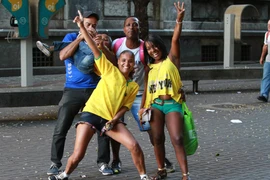 Muôn mặt kiểu xem đội nhà Brazil thi đấu tại Belo Horizonte