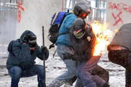 Thủ lĩnh đối lập Ukraine kêu gọi người biểu tình "tấn công" 