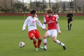 U19 Việt Nam đè bẹp U19 Arsenal ngay tại London