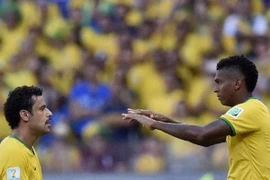 Scolari đang làm "cách mạng lùi" với Brazil ở World Cup?