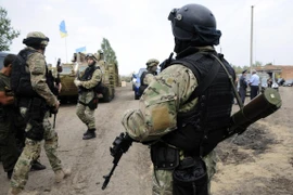 Ukraine nối lại chiến dịch quân sự dù Putin kêu gọi gia hạn ngừng bắn