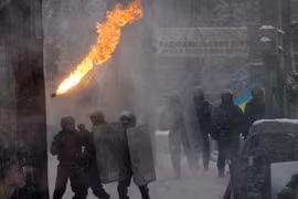 Diễn tiến tình hình chính trị vô cùng bất ổn tại Ukraine