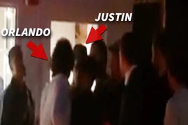 Tài tử Orlando Bloom "tung chưởng" vào mặt Justin Bieber