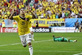 Đã có ba đội sớm giành vé vào vòng 2, Anh chưa bị loại