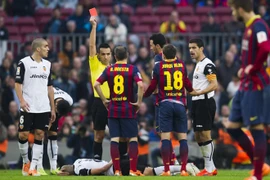 HLV Barca đau đớn thừa nhận "Liga mới đã bắt đầu"