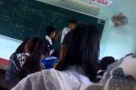 Bình Định sa thải thầy giáo đánh học sinh trên bục giảng