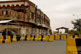 Al-Qaeda tấn công rốckét nhằm vào đại sứ quán Mỹ ở Yemen 