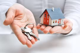 Từ 'cò đất' đến tư vấn bất động sản cấp cao, góc nhìn nào cho đúng?