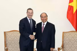 Thủ tướng Nguyễn Xuân Phúc tiếp ông Adam Boehler, Tổng giám đốc điều hành Tập đoàn Tài chính Phát triển Quốc tế Hoa Kỳ (DFC). (Ảnh: Thống Nhất/TTXVN)
