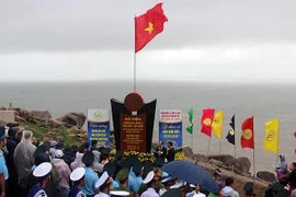 Phú Yên: Lễ chào cờ đầu Năm Mới tại điểm cực Đông trên đất liền