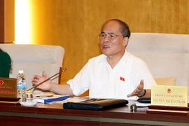 Chủ tịch Quốc hội Nguyễn Sinh Hùng phát biểu ý kiến. (Ảnh: Phạm Kiên/TTXVN)
