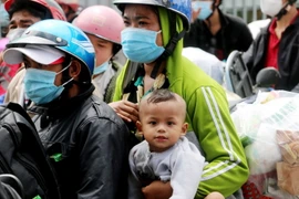 Người dân mong muốn được về quê và thực hiện cách ly tập trung. 