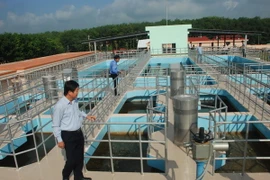 Hệ thống xử lý nước hiện đại với công suất 20.000 m3/ngày đêm. (Ảnh: Nguyễn Văn Việt/TTXVN)