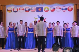 [Photo] Đêm hội "gia đình" ASEAN Gala Night 2015 tại Singapore