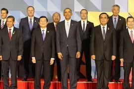 Chủ tịch nước Trương Tấn Sang chụp ảnh chung với lãnh đạo các nền kinh tế APEC. (Ảnh: Nguyễn Khang/TTXVN)