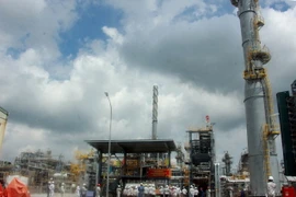 Phân xưởng thu hồi lưu huỳnh của Nhà máy lọc dầu Dung Quất. (Ảnh: Sỹ Thắng/TTXVN)