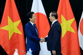 Chủ tịch nước Trần Đại Quang tiếp song phương Thủ tướng Nhật Bản Shinzo Abe. (Nguồn: TTXVN)