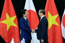 Chủ tịch nước Trần Đại Quang tiếp song phương Thủ tướng Nhật Bản Shinzo Abe. (Nguồn: TTXVN)