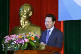 Bộ trưởng Bộ Ngoại giao Lào Saleumxay Kommasith phát biểu. (Ảnh: Nguyễn Dân/TTXVN)