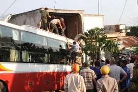 Một vụ tai nạn xe khách tại Lâm Đồng. (Nguồn: TTXVN)