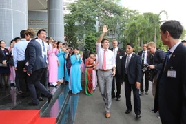 Thủ tướng Canada Justin Trudeau thăm trường đại học Tôn Đức Thắng chiều 9/11. (Ảnh: Thanh Vũ/TTXVN)