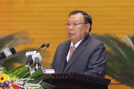 Tổng Bí thư, Chủ tịch nước Lào Bounnhang Vorachith nói chuyện với các đại biểu. (Ảnh: Phương Hoa/TTXVN)