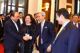 Thủ tướng Nguyễn Xuân Phúc làm việc với các Tập đoàn kinh tế tại Thành phố Đà Nẵng. (Ảnh: TTXVN)