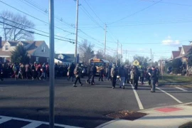 Một trường học phải sơ tán do đe dọa đánh bom. (Nguồn: UNF NEWS)