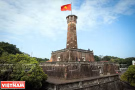 Cột cờ Hà Nội được xây dựng dưới thời Vua Gia Long triều Nguyễn trên phần đất phía Nam của Hoàng thành Thăng Long. (Ảnh: Tất Sơn)