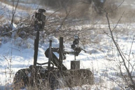 Rôbốt rà phá bom mìn của quân đội Nga. (Nguồn: ato.news)