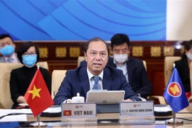 Thứ trưởng Bộ Ngoại giao Nguyễn Quốc Dũng, Trưởng SOM ASEAN Việt Nam phát biểu. (Ảnh: Dương Giang/TTXVN)