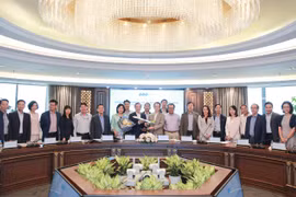 Tập đoàn FLC gặp gỡ và làm việc cùng Đoàn Trưởng các cơ quan đại diện Việt Nam tại nước ngoài nhiệm kỳ 2019-2022.