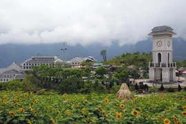 Mặc áo khoác giữa mùa Hè - Điều không tưởng chỉ có ở Fanispan!