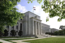 Trụ sở Ngân hàng dự trữ liên bang Mỹ (FED) ở Washington, DC. (Ảnh: AFP/TTXVN)