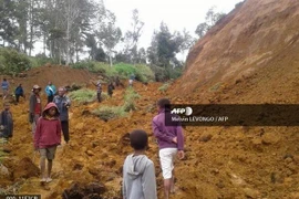 Cảnh tàn phá sau trận động đất ở Ekari ở Papua New Guinea ngày 27/2/2018. (Ảnh: AFP/TTXVN)