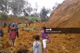 Cảnh tàn phá sau trận động đất ở Ekari ở Papua New Guinea ngày 27/2/2018. (Ảnh: AFP/TTXVN)