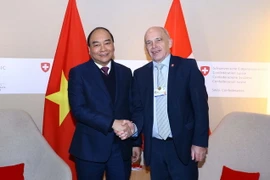 Thủ tướng Nguyễn Xuân Phúc hội kiến Tổng thống Thụy Sĩ Ueli Maurer. (Ảnh: Thống Nhất/TTXVN )