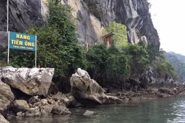 Khu vực hang Tiên Ông trên vịnh Hạ Long. (Ảnh: TTXVN phát)