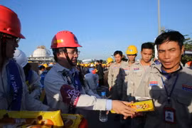 BSR luôn chú trọng công tác đảm bảo an toàn trong nhà máy Lọc dầu. (Ảnh: Sỹ Thắng/TTXVN)