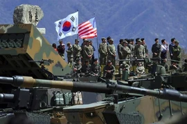 Binh sỹ Hàn Quốc và Mỹ tham gia một cuộc tập trận chung tại Pocheon. (Nguồn: AFP/TTXVN) 